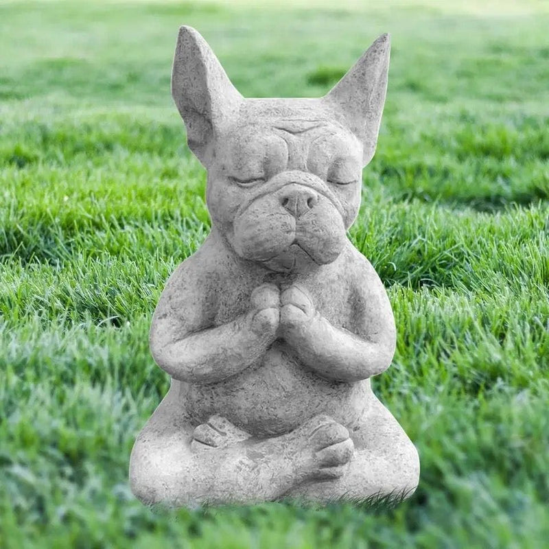 Escultura Bulldog em Meditação