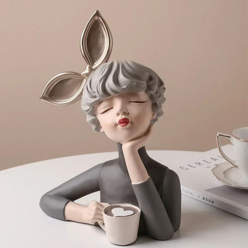 Escultura de Boneca Milly Café