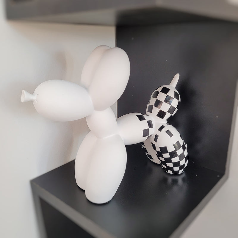 Escultura Doggy Balloon Xadrez